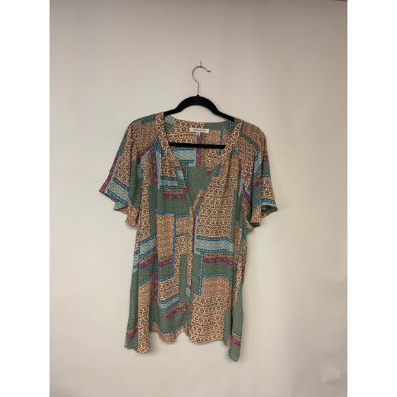 Rose + Olive Womens Blouse SZ 3X Multi Patchwork Print Flutter Sleeves Boho - Picture 1 of 10